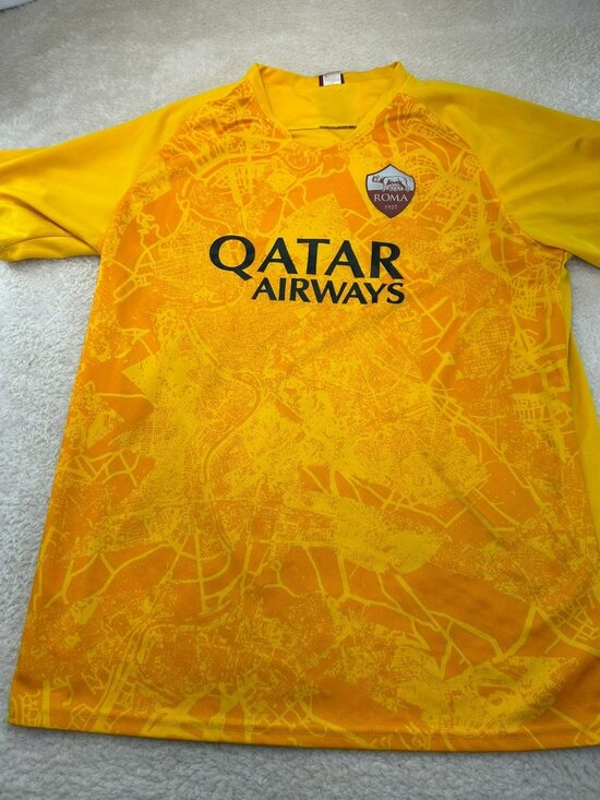 AS Roma Other - AS Roma Mens Jersey Yellow XL Polyester Map Design Short Sleeve Good Condition